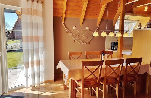 Wremen House | Comfort 4-Star Holiday Home firsthand at the North Sea, 85qm up to 6 people