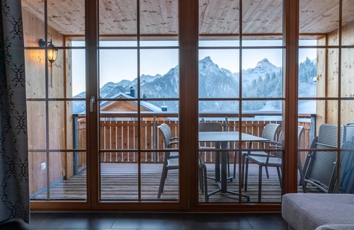 Buerserberg Apartment | Comfort 8-person apartment in the holiday park Landal Brandnertal