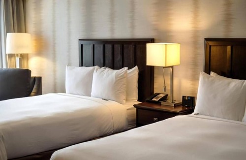 Fort Worth Hotel | Comfort and Convenience! 2 Comfortable Units, Indoor Pool, Bar, Free Parking