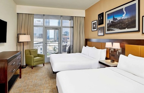 Sobro Hotel | Comfort and Relaxation! Kitchenette, Pets Allowed, Indoor Swimming Pool!