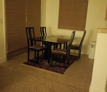 Vacaville House | Comfort and Style Full bed shared bathroom
