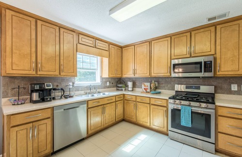 Rex House | Comfort and Style on the Colonnade