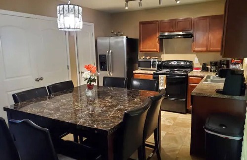 East Point House | Comfort and Tranquility 5mins from Airport