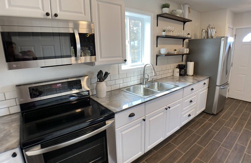 Williams Cottage | Comfort by the Canyon
