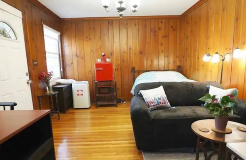Elizabeth Condo | Comfort close to NYC w/ free parking - 1 Bed Condo