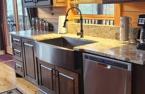 Tellico Plains Cabin | Comfort, Convenience and Privacy - The Ultimate Cabin Getaway