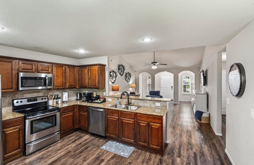 Bentonville - Fayetteville House | Comfort & Convenience, Central NWA Family Home