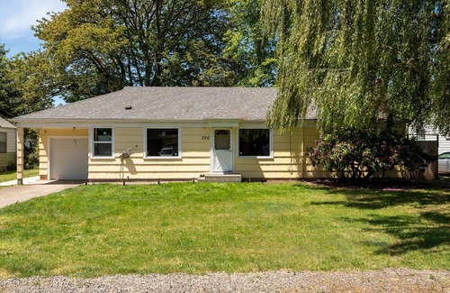 Eugene House | Comfort & Convenience Private 2Bedroom 1Bath Home