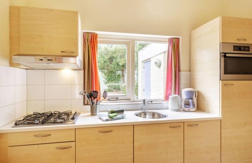 Ouddorp House | Comfort Cottage by Interhome