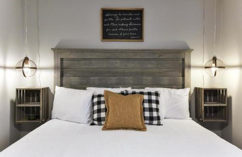 Branson House | Comfort Cottage - No Stairs