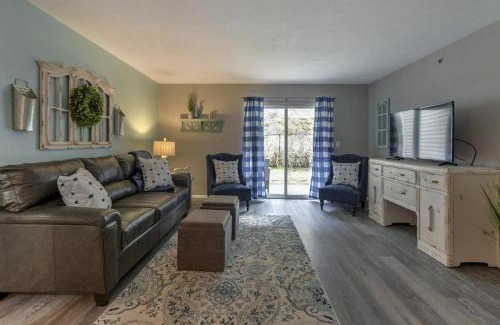 Branson House | Comfort Cottage - No Stairs