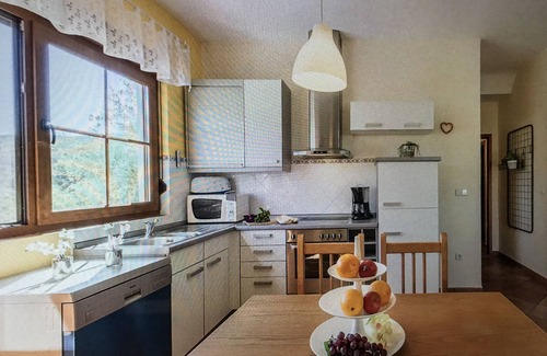 Orgiva House | Comfort holiday home (WIFI, pool, 3 terraces, fantastic view of the mountains)
