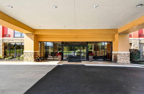 Mars Hotel | Comfort Inn Cranberry Twp