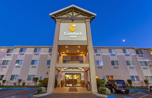 Medford Hotel | Comfort Inn Medford South