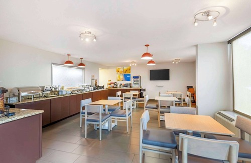 Meridian Hotel | Comfort Inn Meridian - Bonita Lakes