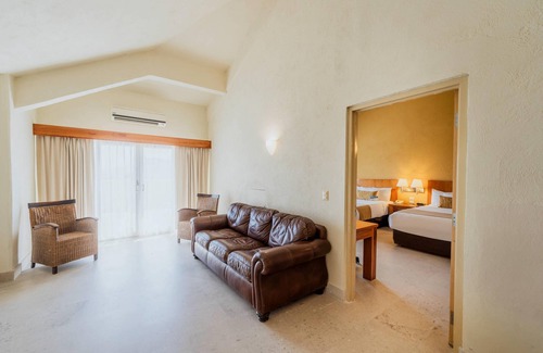 Puerto Vallarta Hotel | Comfort Inn Puerto Vallarta Golfside & Marina