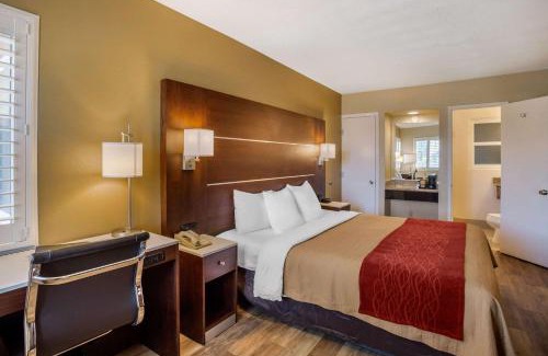 Roseville - Fleet Ridge Hotel | Comfort Inn San Diego Airport At The Harbor