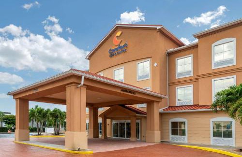 Biggar Hotel | Comfort Inn & Suites Fort Myers Airport