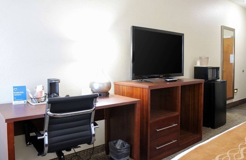 Fultondale Hotel | Comfort Inn & Suites Fultondale Gardendale I-65