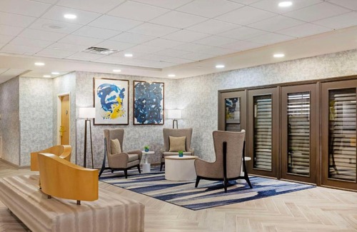 Greenville Hotel | Comfort Inn & Suites Greenville Near Convention Center