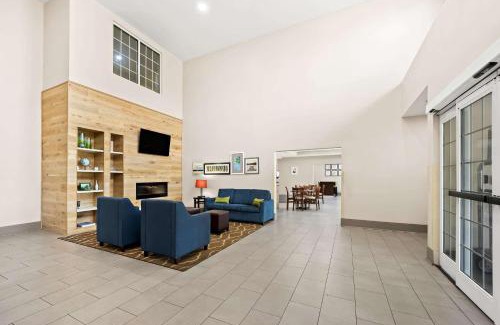 Archdale Hotel | Comfort Inn & Suites High Point - Archdale