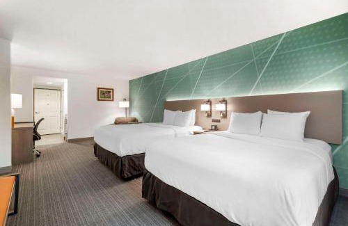 Lake George Hotel | Comfort Inn & Suites Lake George