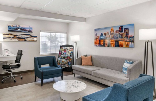 Fairgrounds Hotel | Comfort Inn & Suites Louisville Airport Fair & Expo