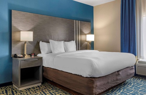 Pauls Valley Hotel | Comfort Inn & Suites Pauls Valley - City Lake