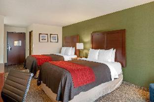Salem Hotel | Comfort Inn & Suites Salem Northeast