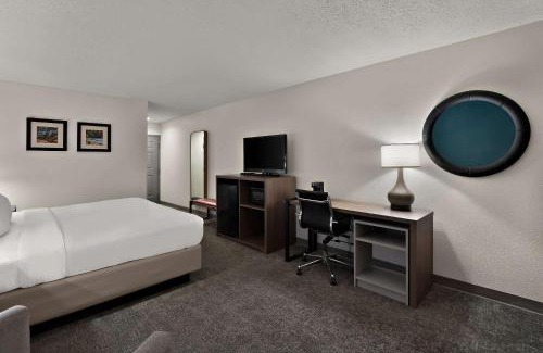 Santee Hotel | Comfort Inn & Suites Santee I-95