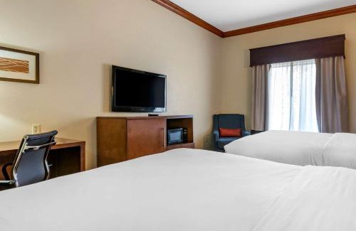 Statesboro Hotel | Comfort Inn & Suites Statesboro - University Area