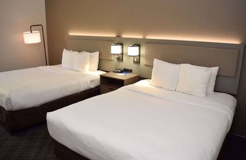 Syracuse Hotel | Comfort Inn & Suites Syracuse-Carrier Circle