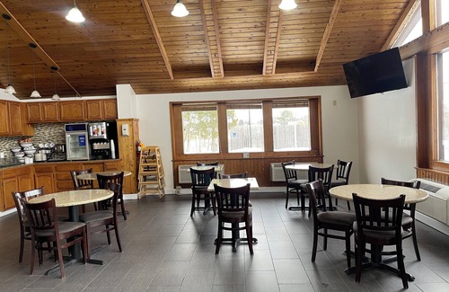 Syracuse Hotel | Comfort Inn & Suites Syracuse-Carrier Circle