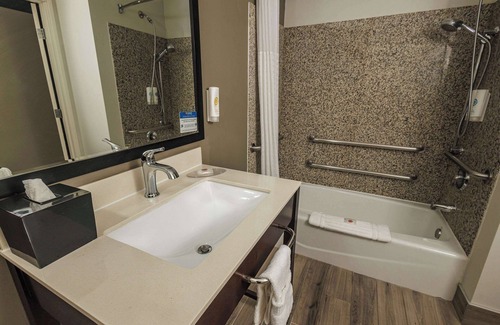 North Hollywood Hotel | Comfort Inn & Suites Near Universal - N. Hollywood - Burbank