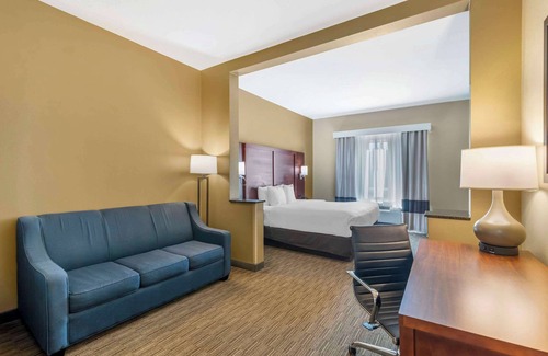 Tifton Hotel | Comfort Inn & Suites