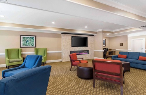 Tifton Hotel | Comfort Inn & Suites