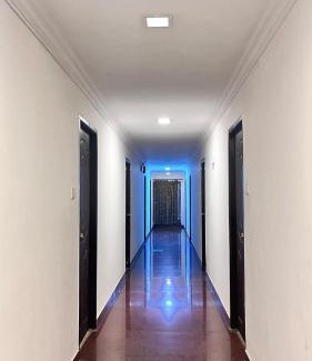Koyambedu Hotel | Comfort Park Inn (Unit of Prohotel)