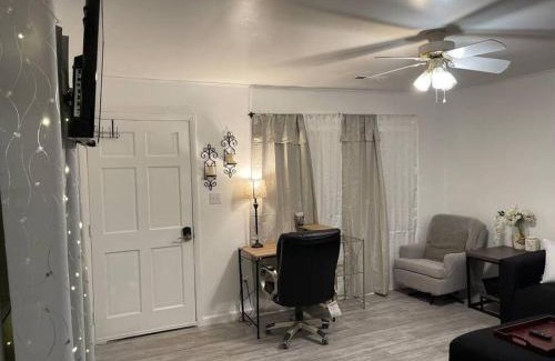 Elizabeth City House | Comfort & Quiet in a central location
