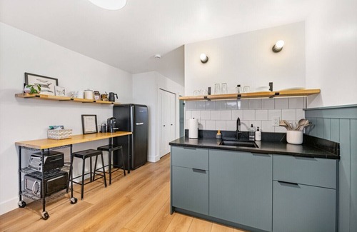 Juneau Apartment | Comfort, Style & Views | Steps to Tours & Eats