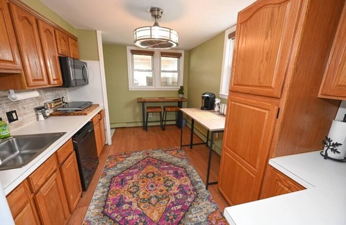Rye Brook Apartment | Comfort Suite - HUGE fenced yard. 40 min NYC