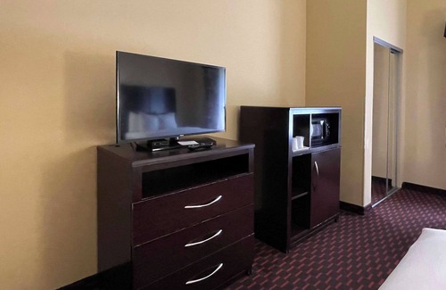 Altoona Hotel | Comfort Suites Altoona