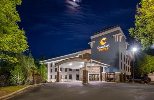 Town Center Hotel | Comfort Suites At Kennesaw State University