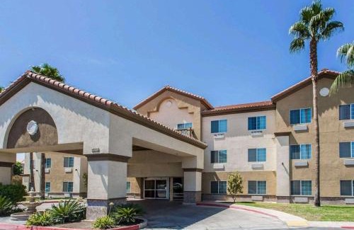 Bakersfield Hotel | Comfort Suites Bakersfield