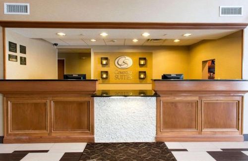 Benton Harbor Hotel | Comfort Suites Benton Harbor - St Joseph