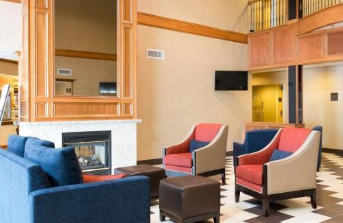 Benton Harbor Hotel | Comfort Suites Benton Harbor - St Joseph