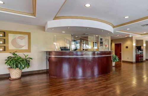 St. Martin Hotel | Comfort Suites Biloxi/Ocean Springs