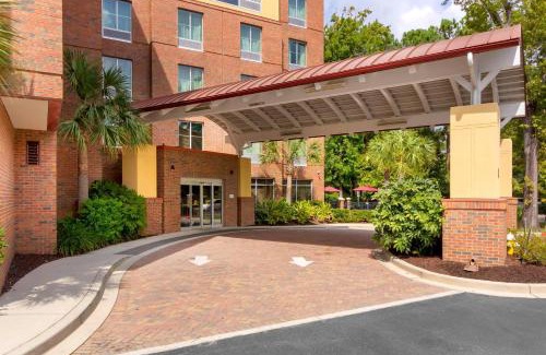 West Ashley Hotel | Comfort Suites Charleston West Ashley