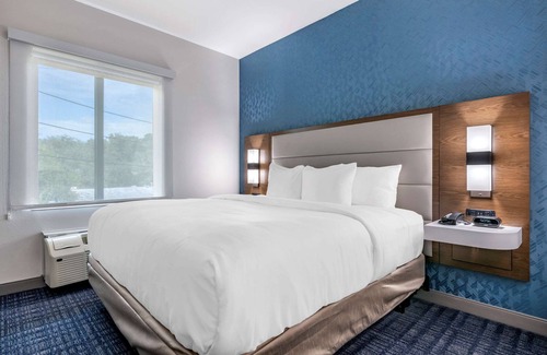 Gainesville Hotel | Comfort Suites Gainesville near University