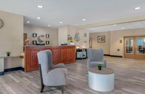 Lake Geneva Hotel | Comfort Suites Lake Geneva East