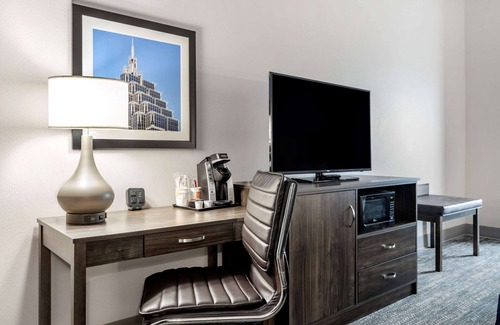McDonough Hotel | Comfort Suites McDonough Atlanta South
